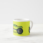 Monstervrachtwagen op kalkgroen espresso kop (Voorkant rechts)