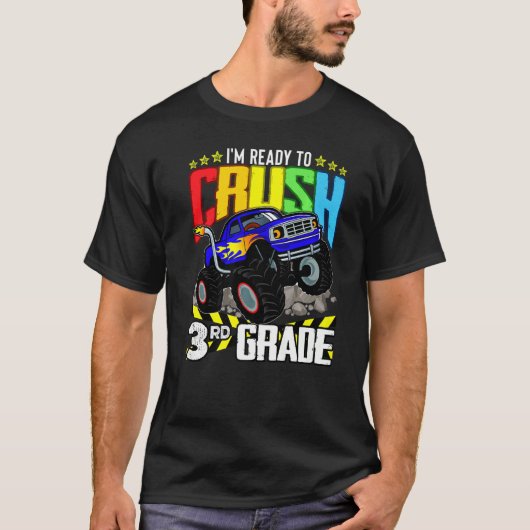 Monsterwagen klaar om de derde klasse terug te bre t-shirt (Voorkant)