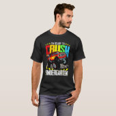 Monsterwagen klaar om de kindertuin terug te breng t-shirt (Voorkant volledig)