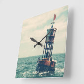 Montauk Salvage Co. Buoy Wall Clock Vierkante Klok (Hoek)
