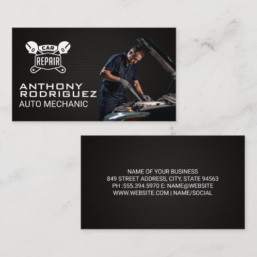 Monteur werkt aan motor visitekaartje (Voorkant / Achterkant)