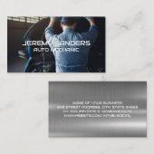 Monteur werkt aan motor visitekaartje (Voorkant / Achterkant)