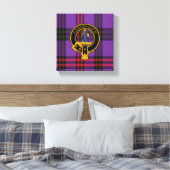 Montgomery Scottish Crest en Tartan Canvas print (Insitu (Slaapkamer))