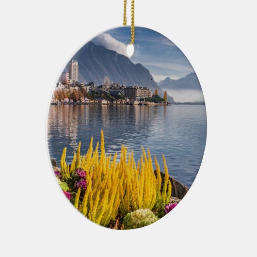 Montreux, Zwitserland, het mooie meer van Genève U Keramisch Ornament (Rechts)