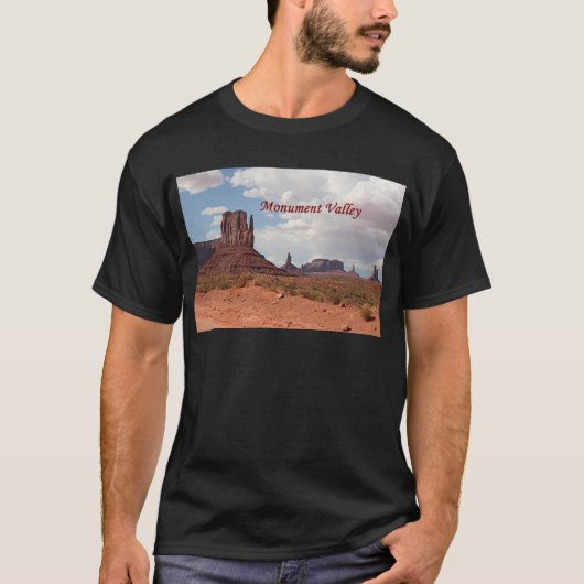 Monument Valley, Mitten, Utah, USA 3 (ondertitel) T-shirt (Voorkant)