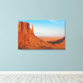 Monument Valley Utah desert mittens in panoramic Canvas Afdruk (Insitu (Houten vloer))