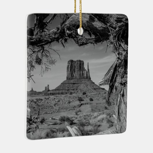 Monument Valley Zwart-wit Keramisch Ornament (Rechts)