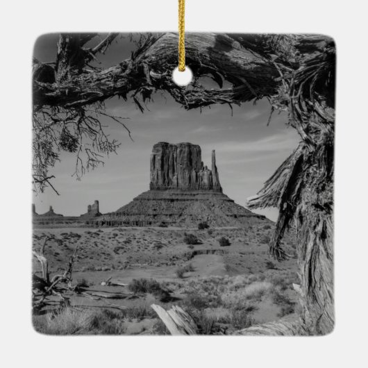 Monument Valley Zwart-wit Keramisch Ornament (Achterkant)