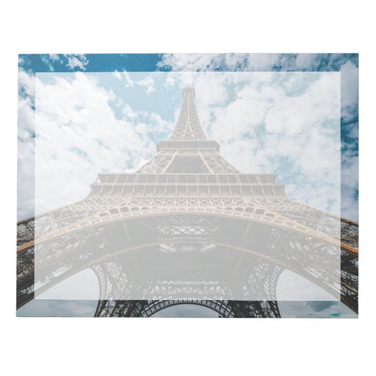 Monumenten | Looking Up at the Eiffel Tower Notitieblok (Voorkant)