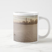 Monumenten | Statue of Liberty Grote Koffiekop (Rechts)