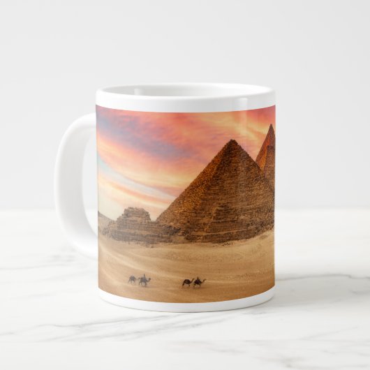 Monumenten | The Great Pyramids Grote Koffiekop (Links)