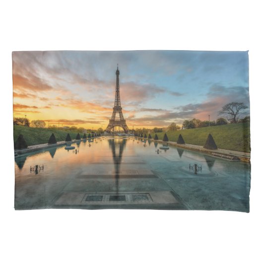 Monuments | Eiffel Tower Sunrise Kussensloop (Voorkant)
