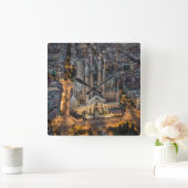 Monuments | La Sagrada Familia Vierkante Klok (Huis)