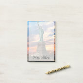 Monuments | The Statue of Liberty Post-it® Notes (Op bureau)