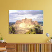 Monzon Castle, waar Koning James zijn kindertijd d Canvas Afdruk (Insitu (Woonkamer))