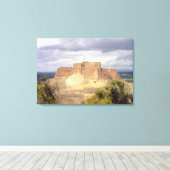 Monzon Castle, waar Koning James zijn kindertijd d Canvas Afdruk (Insitu (Houten vloer))