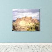 Monzon Castle, waar Koning James zijn kindertijd d Canvas Afdruk (Insitu (Houten vloer))