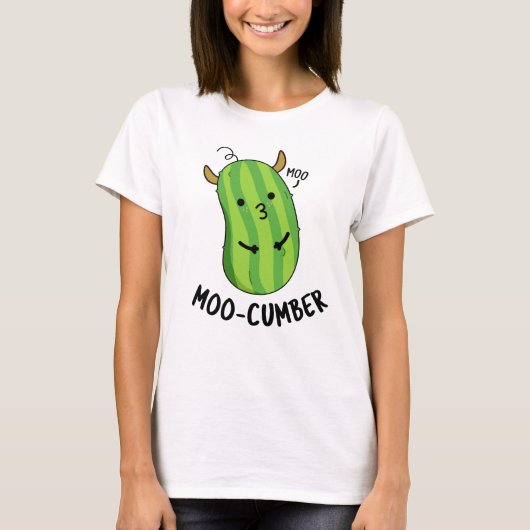 Moo-cumber Funny Veggie Cucumber Pun T-shirt (Voorkant)