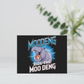 MOO DENG Hippo Ride The MOO DENG Briefkaart (Staand voorkant)