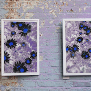 Moody Abstract Black & Blue Daisy op Paars Plant Poster