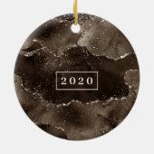 Moody Agate | Koffie Bruin Gouden Brons Monogram Keramisch Ornament (Achterkant)