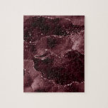 Moody Agate | Wijn Bordeaux Sangria Merlot Maroon Legpuzzel<br><div class="desc">90s grunge geïnspireerde duistere, verfijnde waterverf gemarmerde agaatsteen in een diep humeurige juweeltoon met faux metallic folie en glitteraderen in een rijke, dramatische met abstracte vloeistofwervelingen en glitteraderen. Vanuit het collectie "Till Death Do Us Part" voegt dit prachtige vrouwelijke handgeschilderde verloop de perfecte pop van kleur toe. Ga voor het...</div>