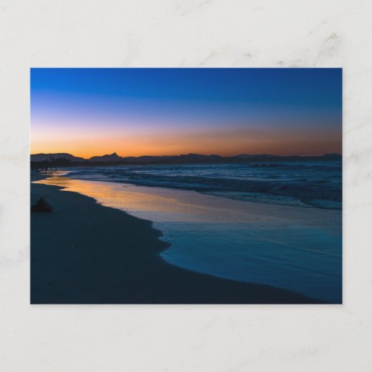 Moody atmosferische seizoencape Byron Bay-strand b Briefkaart (Voorkant)