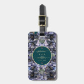 Moody Black Floral Classic Couple Names Wedding Bagagelabel (Voorkant verticaal)