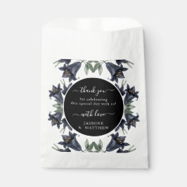 Moody Black Floral Classic Thank You Chic Wedding Bedankzakje