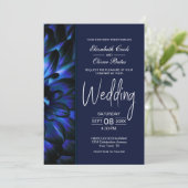 Moody Blue Floral Wedding Kaart (Staand voorkant)