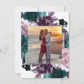 Moody Boho | Aubergine Paarse bloemmonogram foto Kaart (Achterkant)