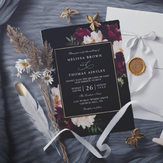 Moody Burgundy Blush Floral QR Code Wedding Kaart