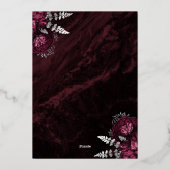 Moody Burgundy Silver Floral Wedding Folie Uitnodiging (Achterkant)