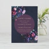 Moody Dark Elegant Bloemen Paarse Foto Bruiloft Save The Date (Staand voorkant)