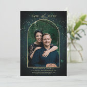 Moody Dark Enchanted Forest Arch Fotobruiloft Save The Date (Staand voorkant)