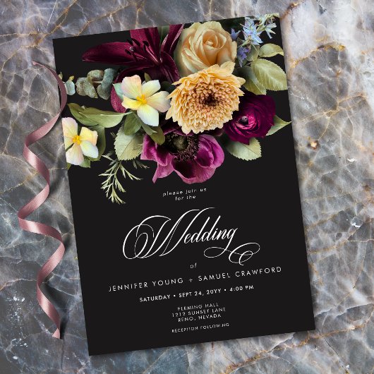 Moody Dark Floral Black Burgundy Romantic Wedding Kaart
