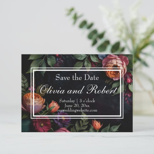  Moody Dark Floral Boho rozen Save The Date (Staand voorkant)
