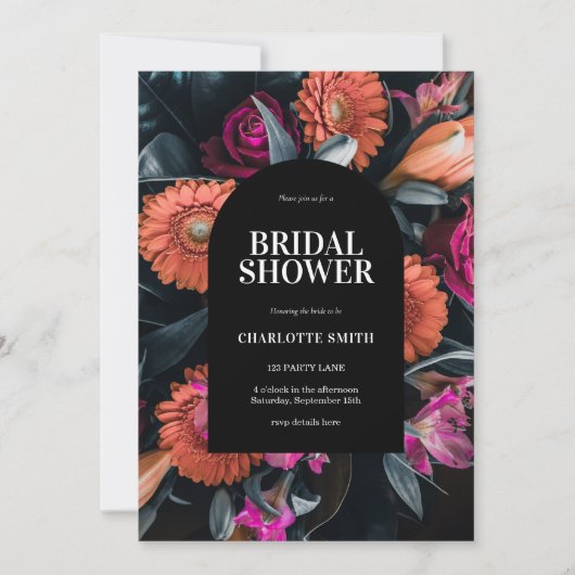 Moody Dark Floral Bridal Shower Kaart (Voorkant)