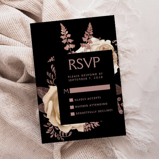 Moody Dark Floral Ivoor Roos Gold Wedding RSVP Informatiekaartje