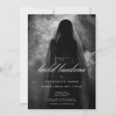Moody Dark Ghost Bride tijdens Mist Bridal Luncheo Kaart (Voorkant)