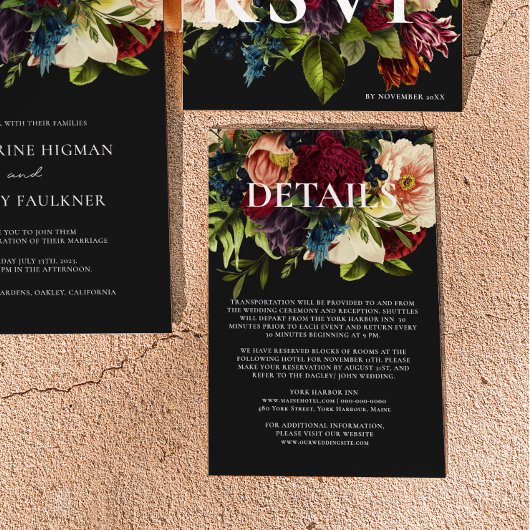 Moody Floral Bourgondië en zwart bruiloft details Informatiekaartje