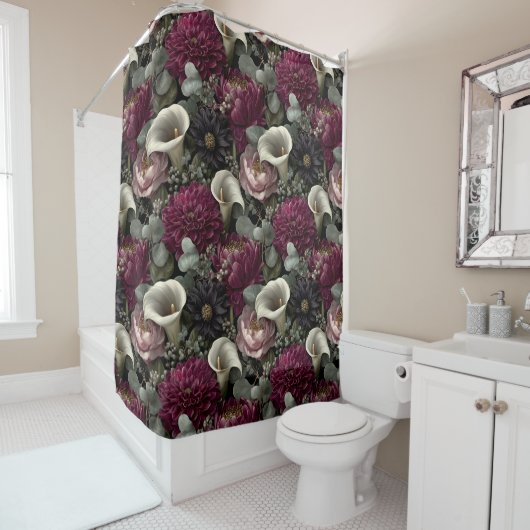 Moody Floral Pattern with Dahlias and Calla Lilies Douchegordijn (In situ)
