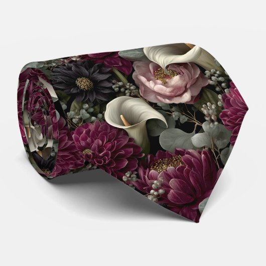 Moody Floral Pattern with Dahlias and Calla Lilies Stropdas (Opgerold)