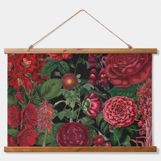 Moody Florals Black en Burgundy  Hangend Wandkleed (Voorkant)