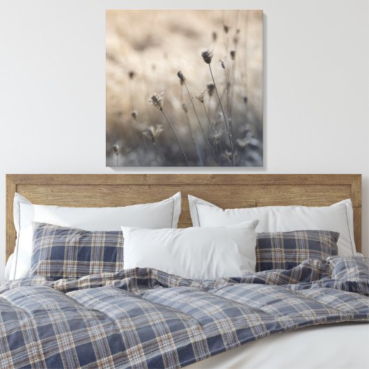 Moody Gedroogde Koningin Anne's Kant Neutraal Bota Canvas Afdruk (Insitu (Slaapkamer))