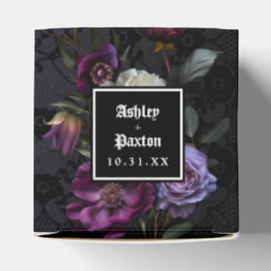 Moody gotische Paarse bloemen boeket op zwarte kan Bedankdoosjes