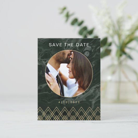 Moody Hues Emerald Green Marble Save the Date Briefkaart (Staand voorkant)