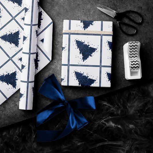 Moody Kerstboom | Klassiek donker marineblauw Cadeaupapier