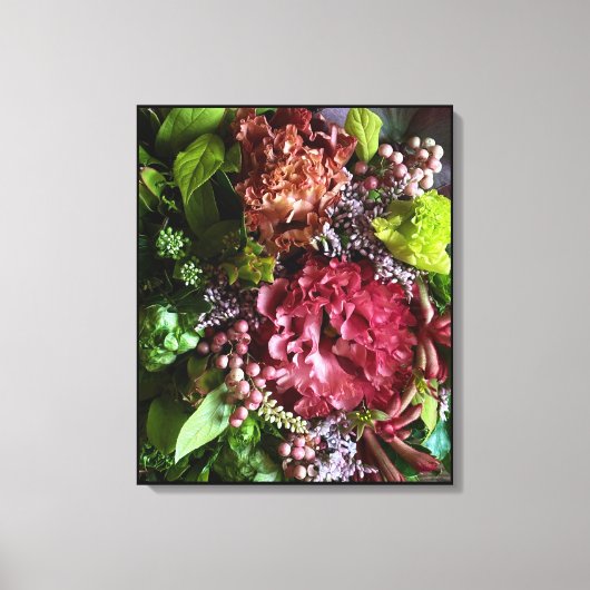Moody Lisianthus Botanical Canvas Print (Voorkant)