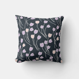 Moody Midnight Garden Navy & Lilac Floral Kussen